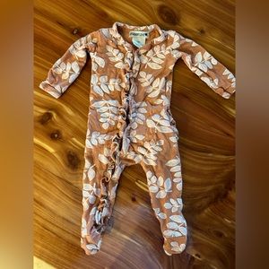 Spearmint Love footie